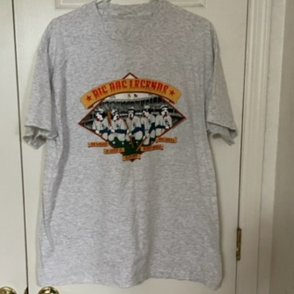 Vintage Big Dogs Tee - Legends